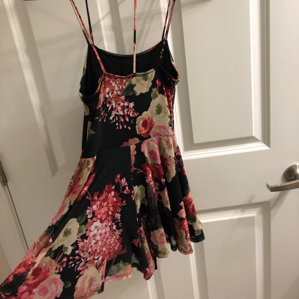 Urban Outfitters romper - Picture 2 of 2
